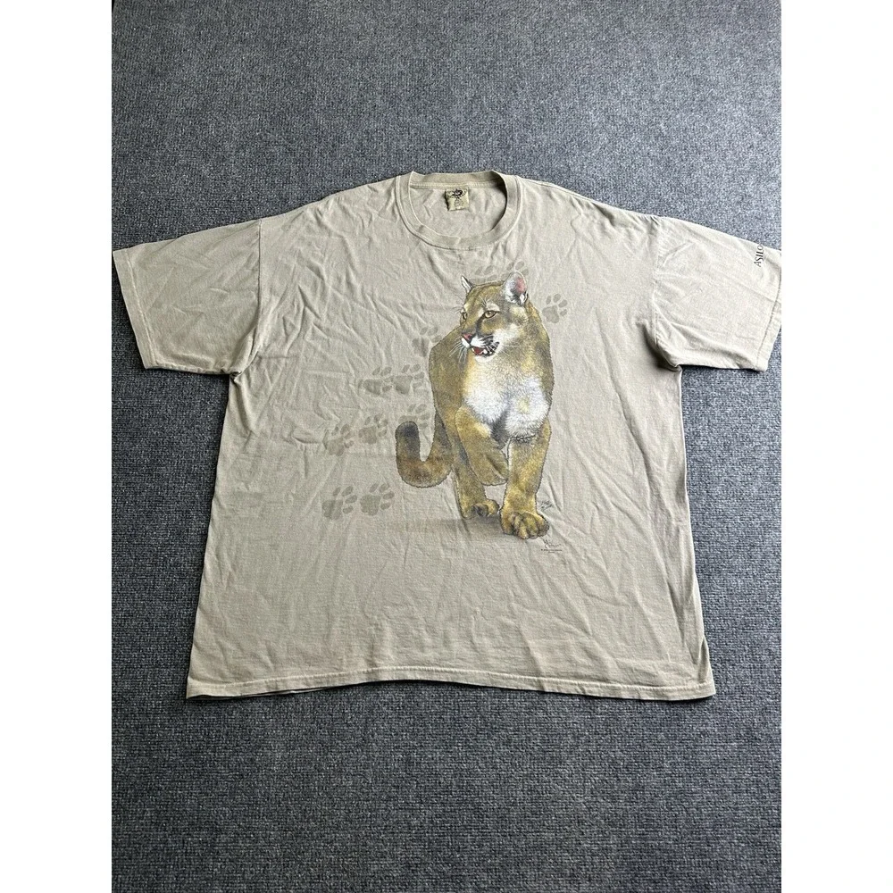 Mens 2003 The Mountain Cougar Wildlife Graphic T-Shirt Made in Honduras, Size 2X